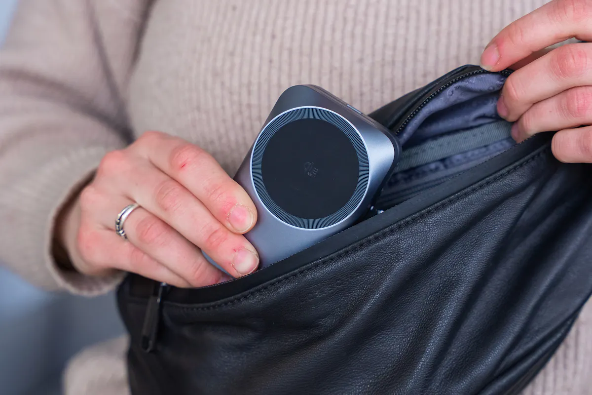 Anker Prime Wireless Charging Station (3-in-1, MagGo, AirCool, Foldable) Bag