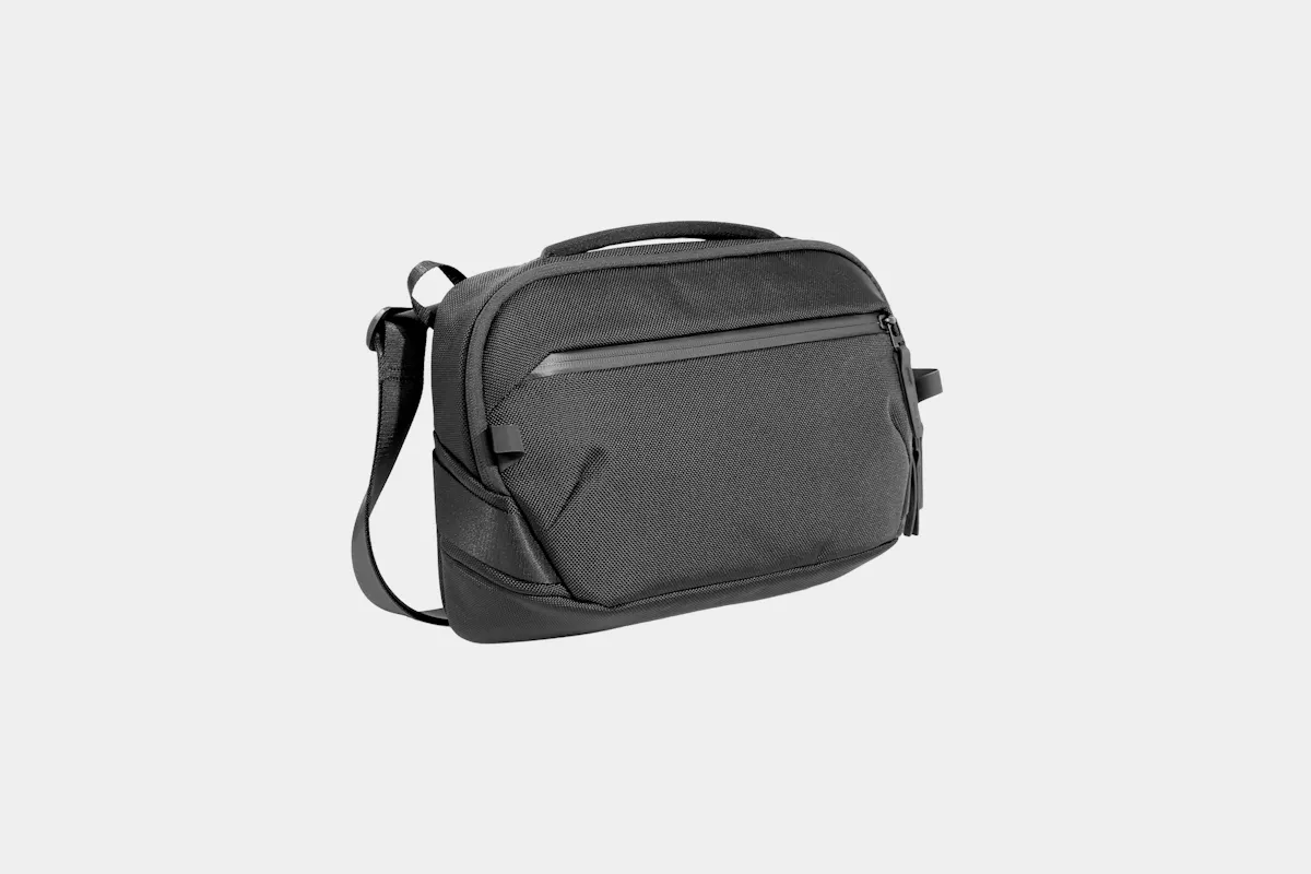 Aer Day Sling 4 Max Review | Pack Hacker
