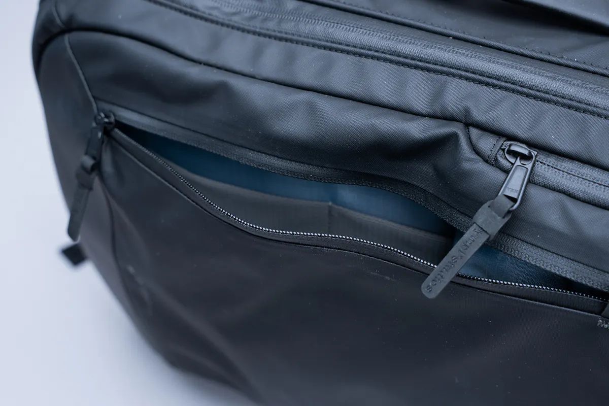 Sympl Commuter Pack 20L Side Opening Pocket