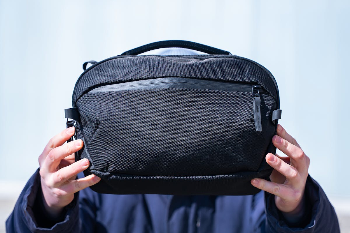 Aer Day Sling 4 Max Showcase