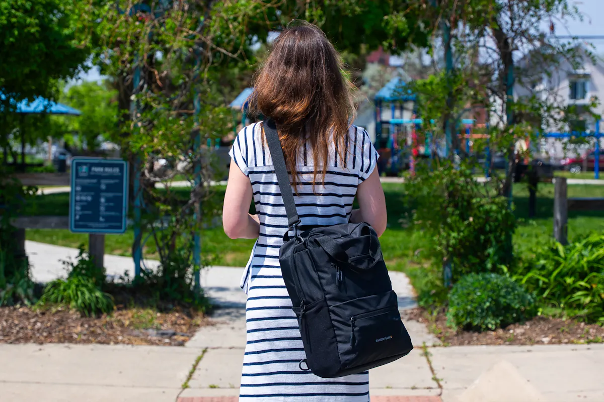 バッグ yuchaaan Sherpani Sojourn Tote Pack Review | Pack Hacker