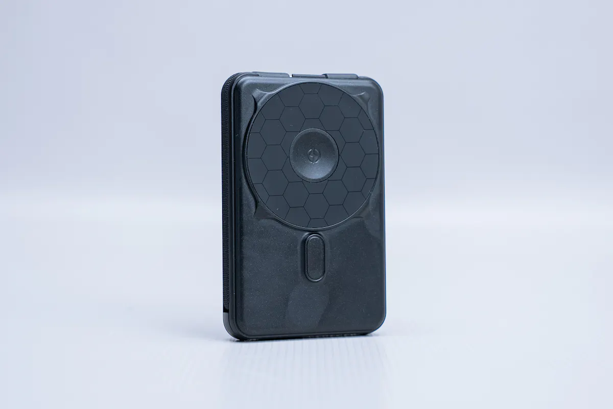 The Ridge Power Bank (10k mAh) Full