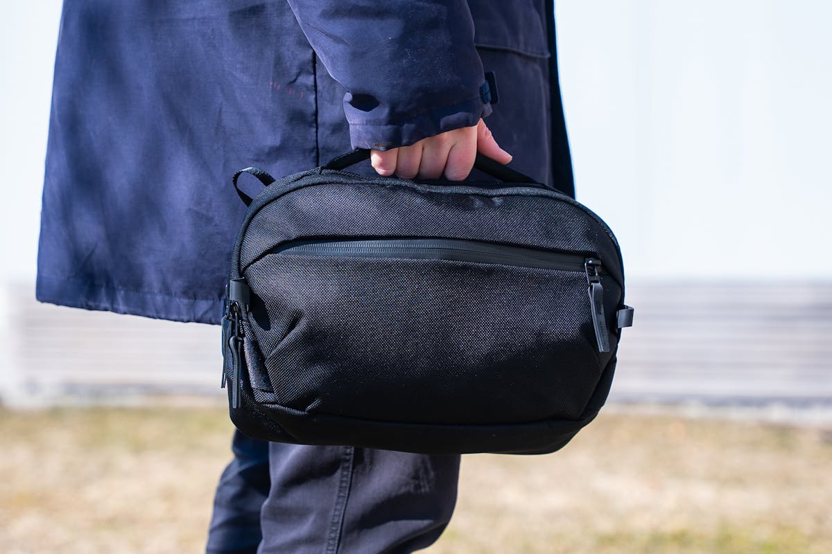 Aer Day Sling 4 Max Handle