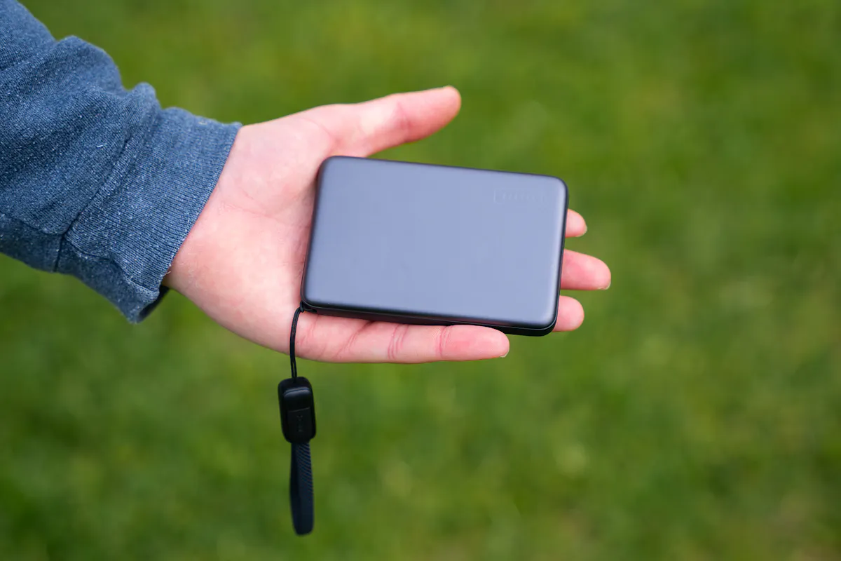 INIU SnapGo Air 10000mAh Palm