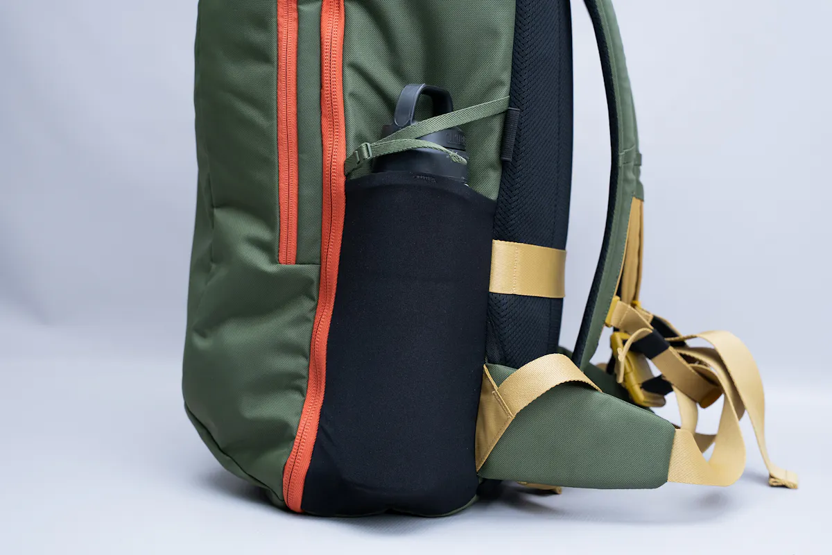 Sherpani Santiago Travel Backpack Water Bottle