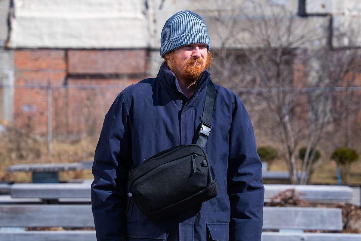 Aer Day Sling 4 Max Front