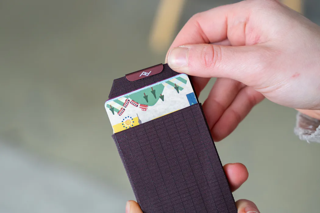 Peak Design Everyday Slim Wallet Review