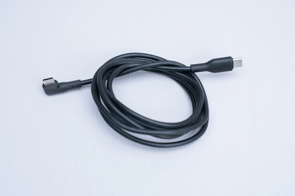 ESR CryoBoost Foldable 3-in-1 Magnetic Charging Station (25W) Cable