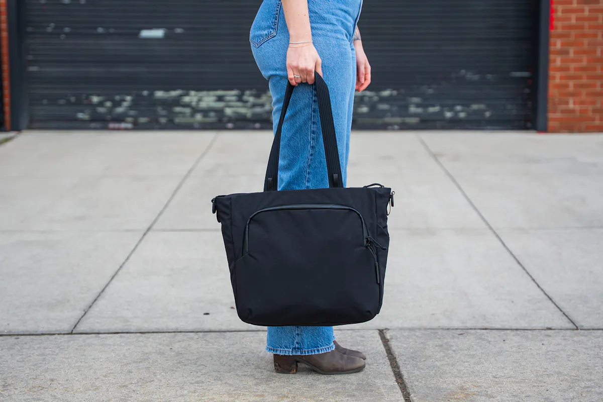 ALPAKA Bravo Tote V2 (14L) Review | Pack Hacker