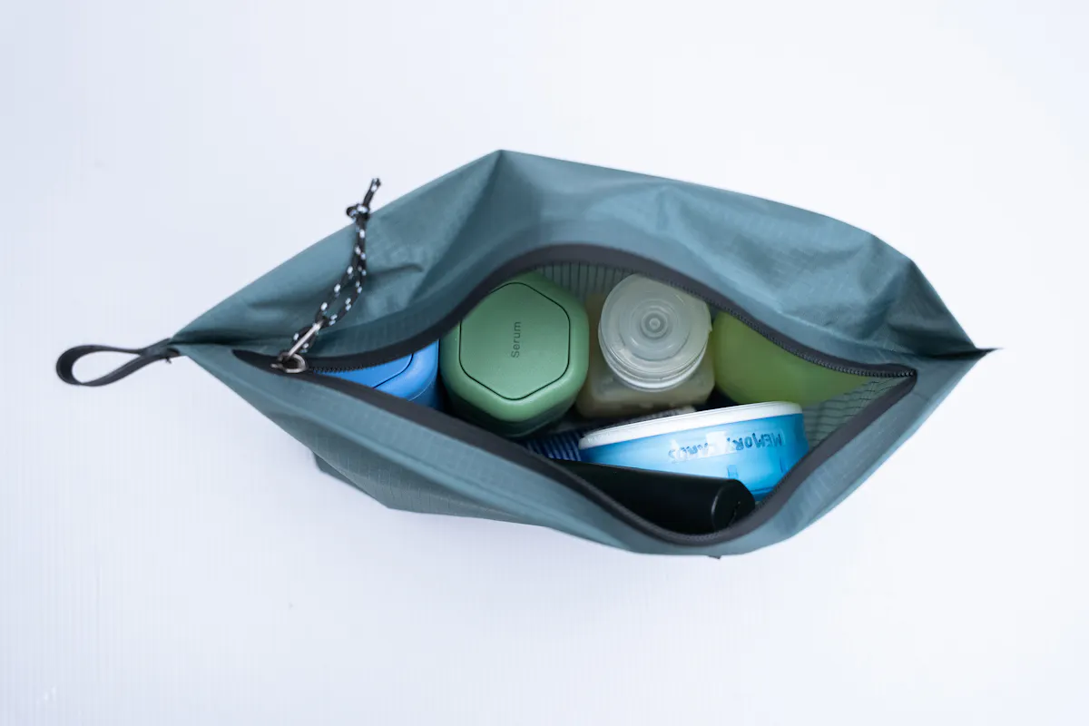 Matador FlatPak Zipper Toiletry Case V2 Stuffed