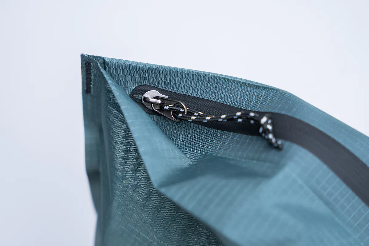 Matador FlatPak Zipper Toiletry Case V2 Zipper Pull