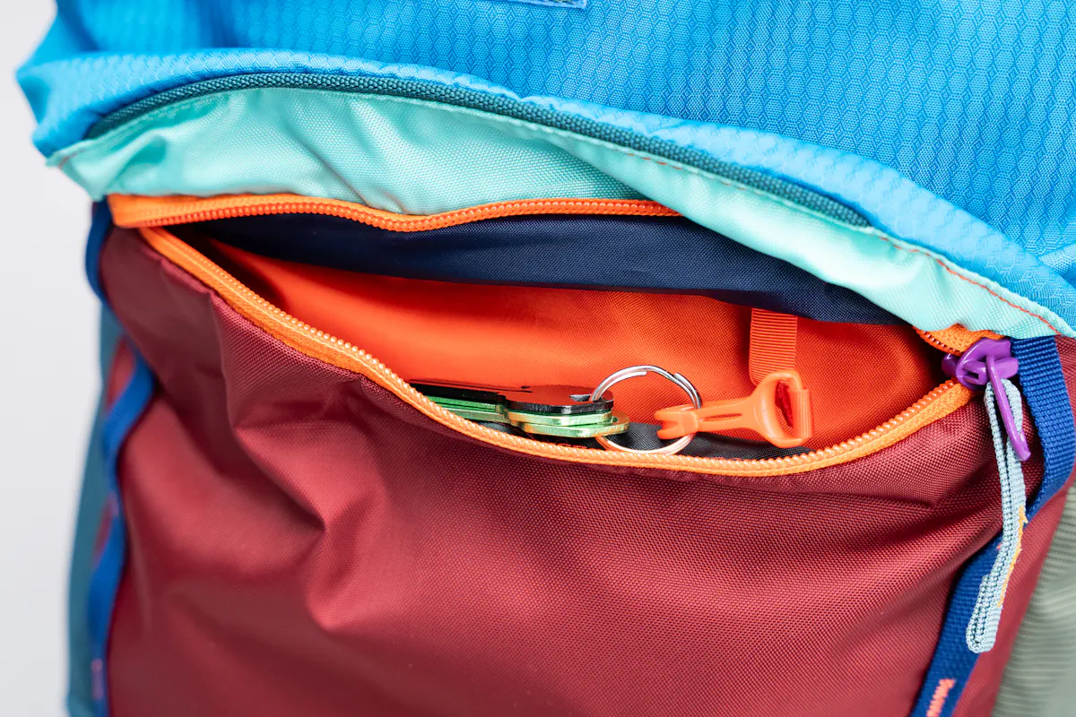 Cotopaxi Allpa 26L Daypack Keys