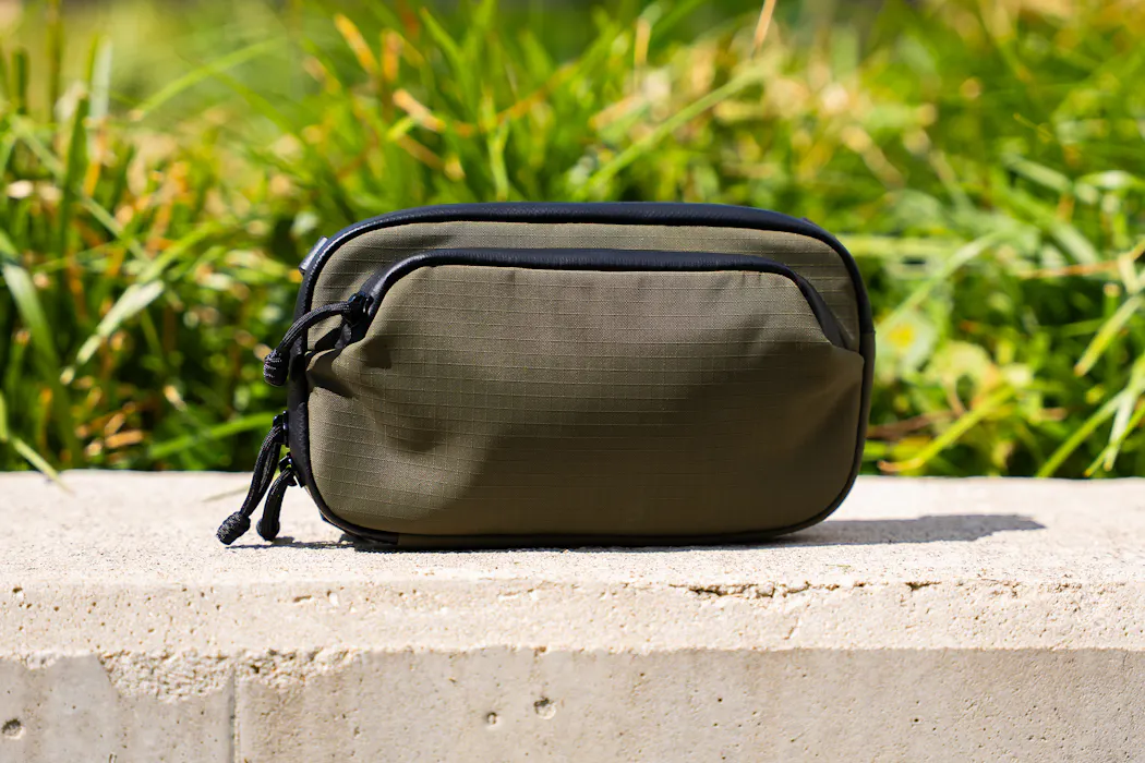 ALPAKA Bravo Passport Pouch Review