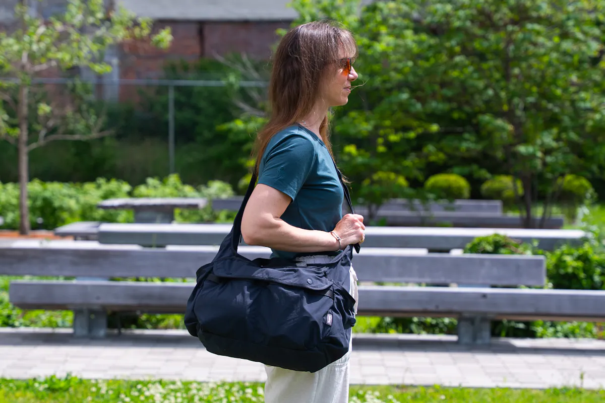 Bellroy Cinch Carryall Side