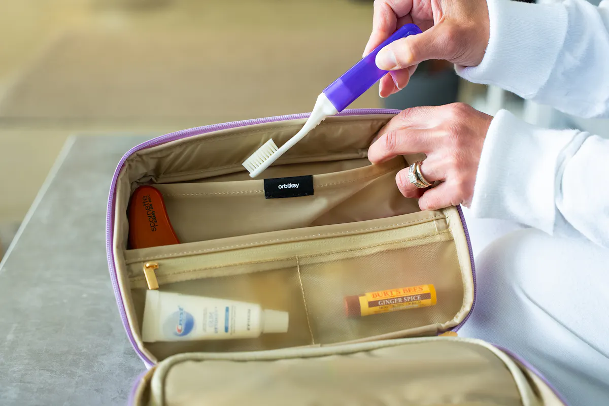 Orbitkey Hanging Toiletry Pouch Toothbrush