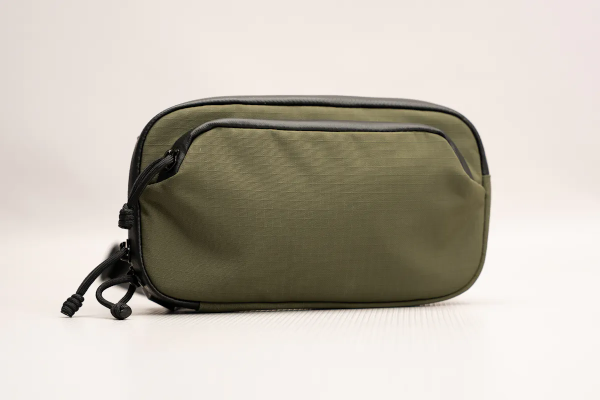 ALPAKA Bravo Passport Pouch Full