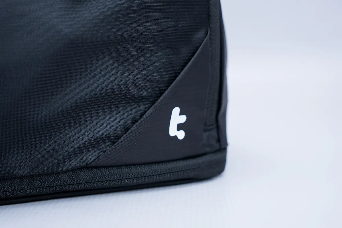 tomtoc T02 Packing System Logo