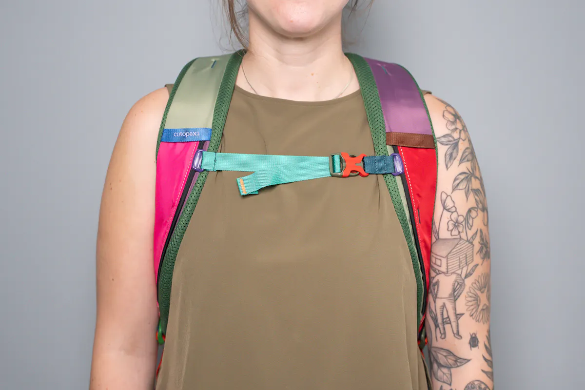 Cotopaxi Allpa 26L Daypack Strap