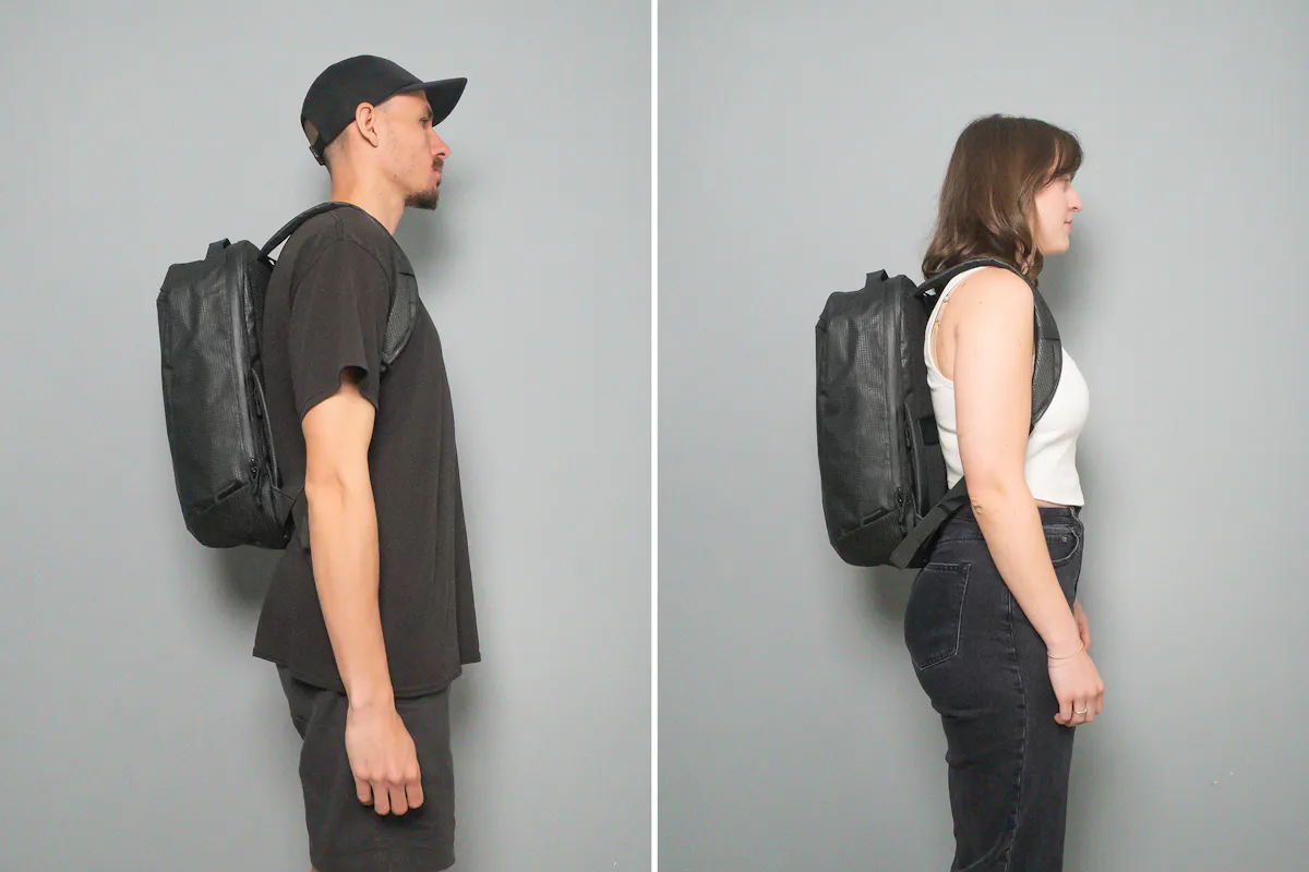 ALPAKA Momentum Backpack 22L Side By Side