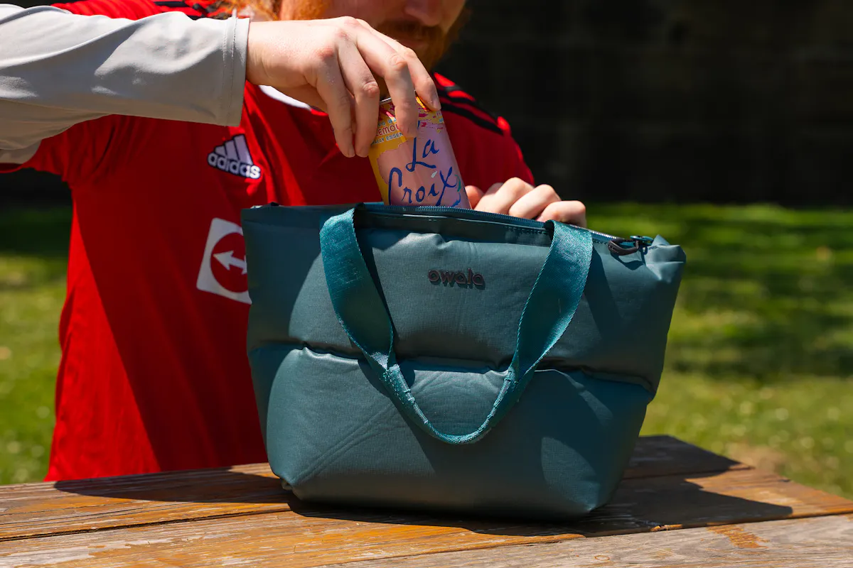 Owala Puffer Mini 7L In Use