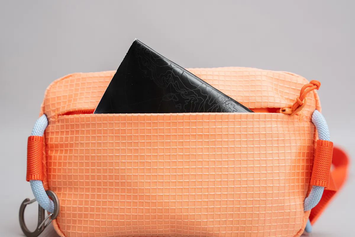 Owala Daily Crossbody 1L Pocket