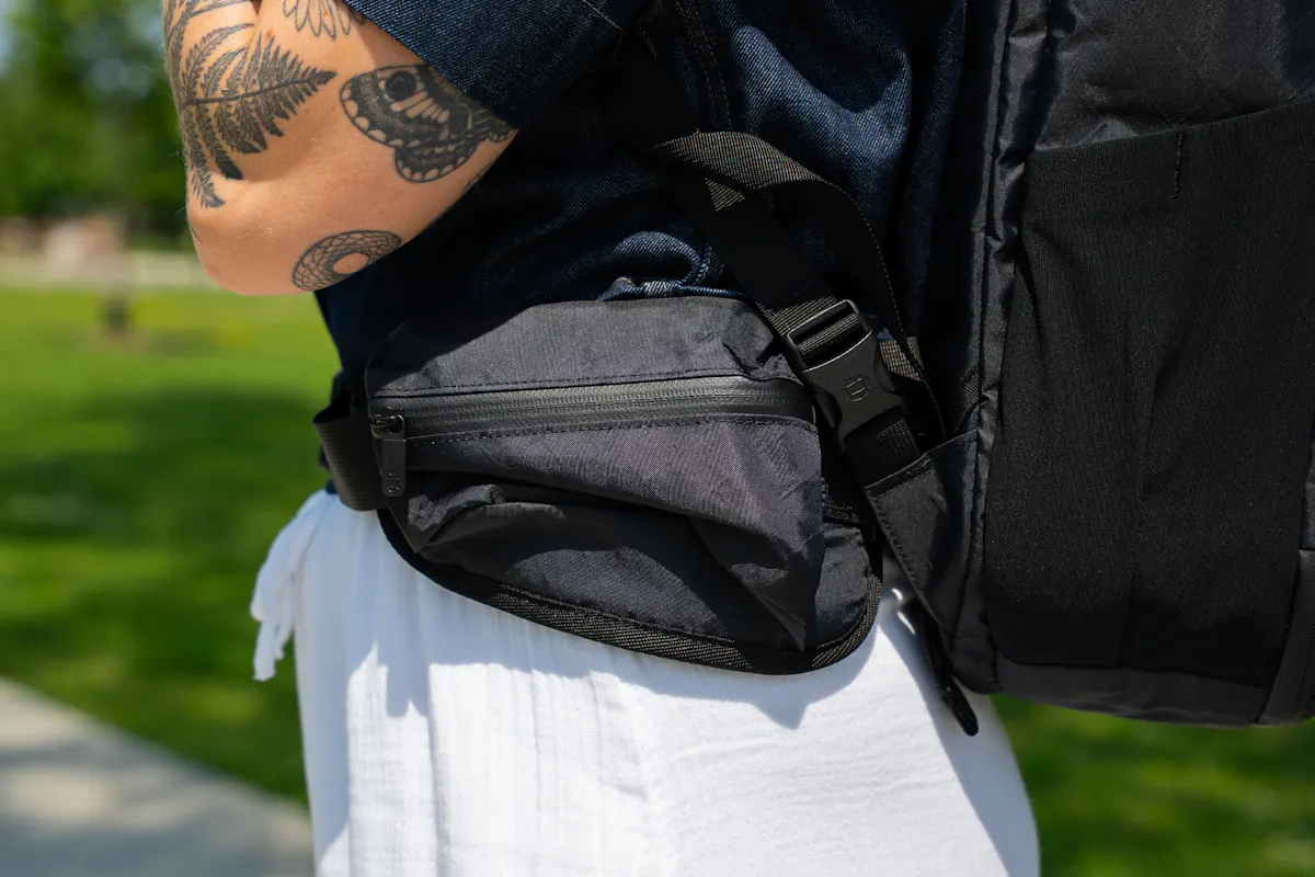 Tortuga Travel Backpack Pro V2 34L Hip Belt