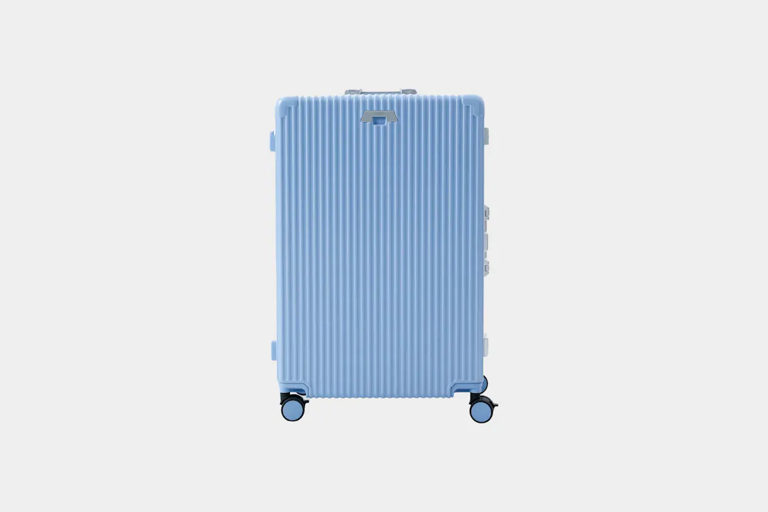 NOBL Check-In All-In-One 28″