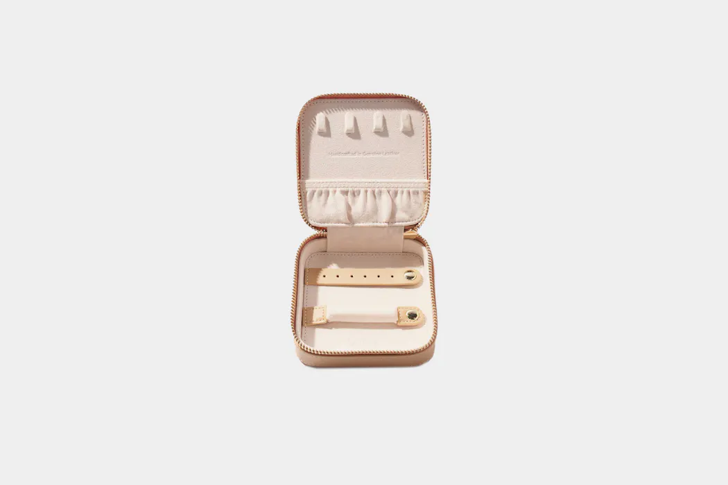Quince Leather Jewelry Travel Case