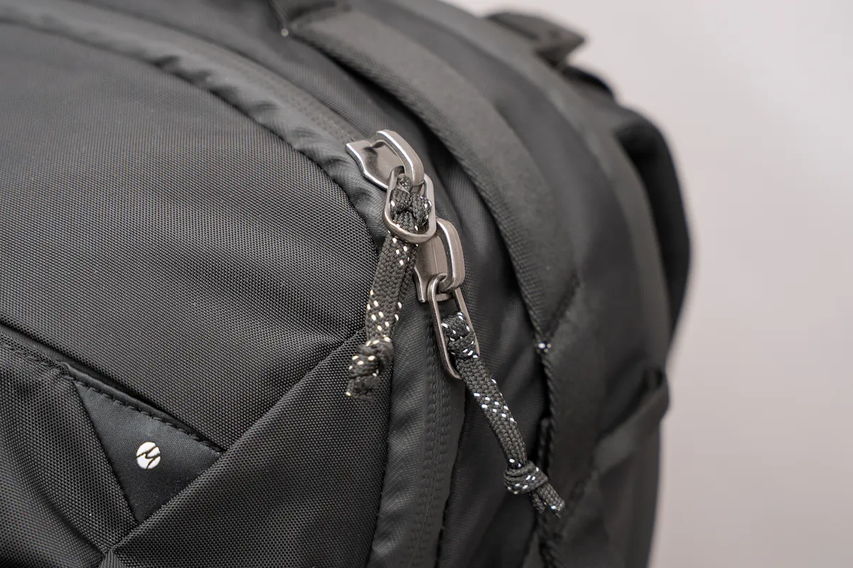 Matador 35L Global Travel Pack Zipper