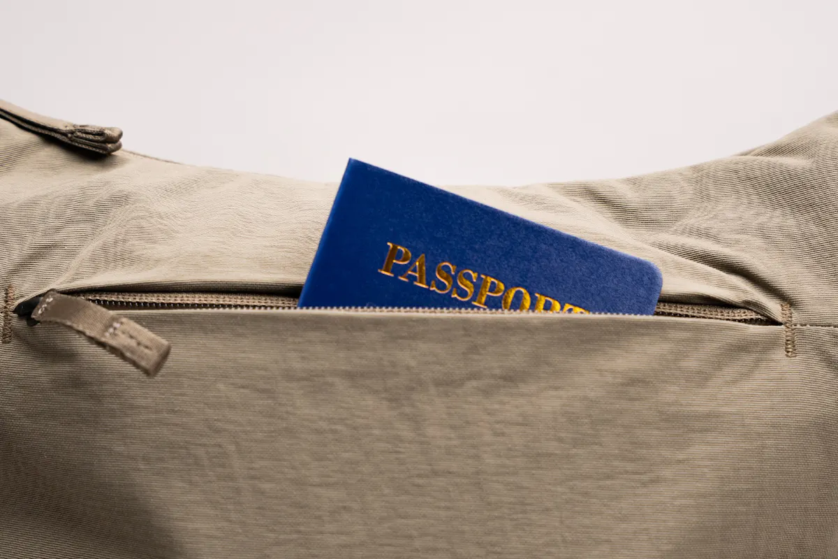 Peak Design City Crescent 6L Passport