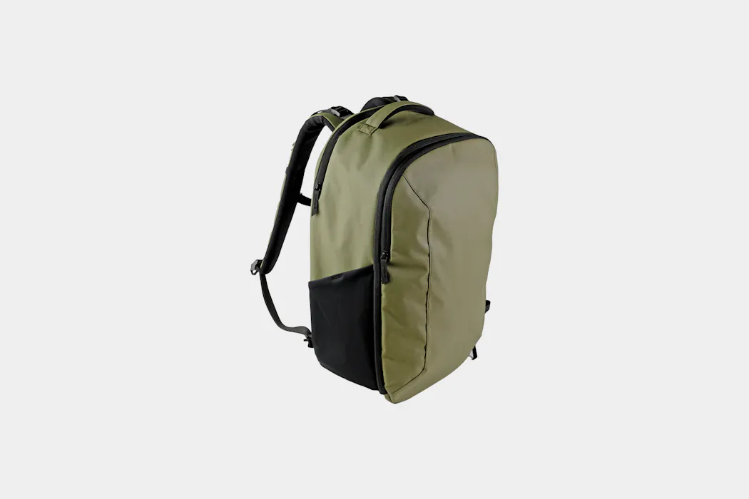 Fyro Levo Travel Backpack (30L)