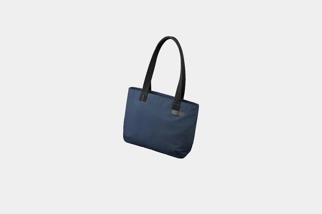 ALPAKA Flight Tote (S)
