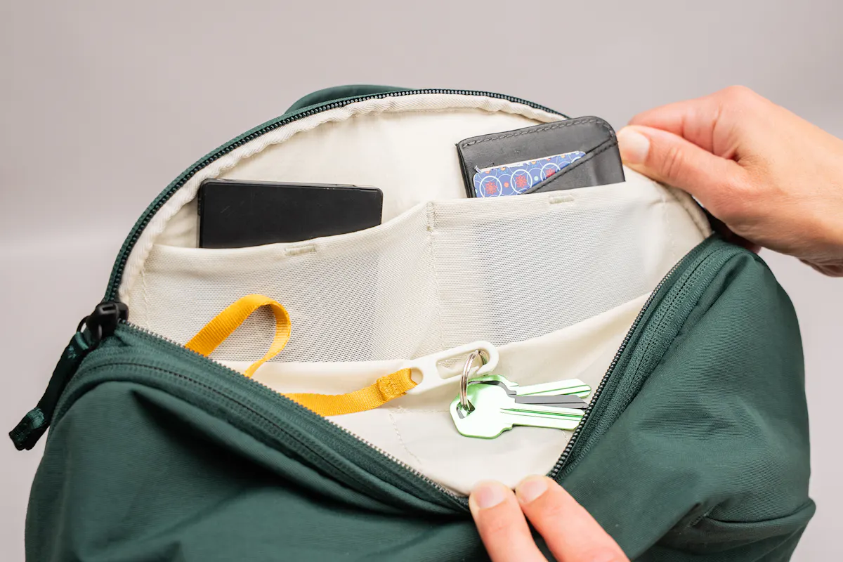 Peak Design City Backpack 22L Top Pocket