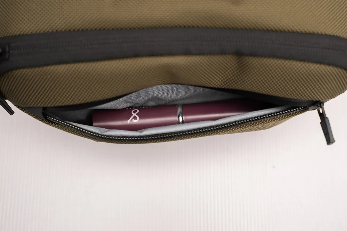 Aer Travel Kit 3 Front Pocket 2